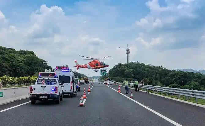 墨脱高速公路汽车救援案例